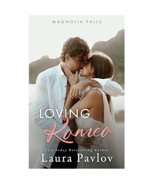 Loving Romeo: A Small Town, Enemies to Lovers, Sports Romance (Magnolia Falls Series, Band 1)
