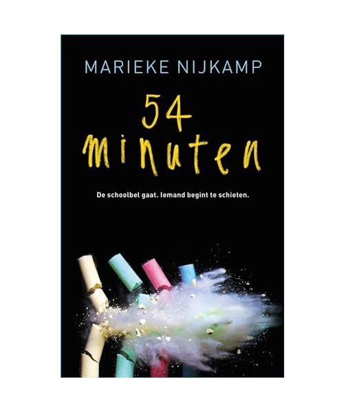 54 minuten: De schoolbel gaat. Iemand begint te schieten.